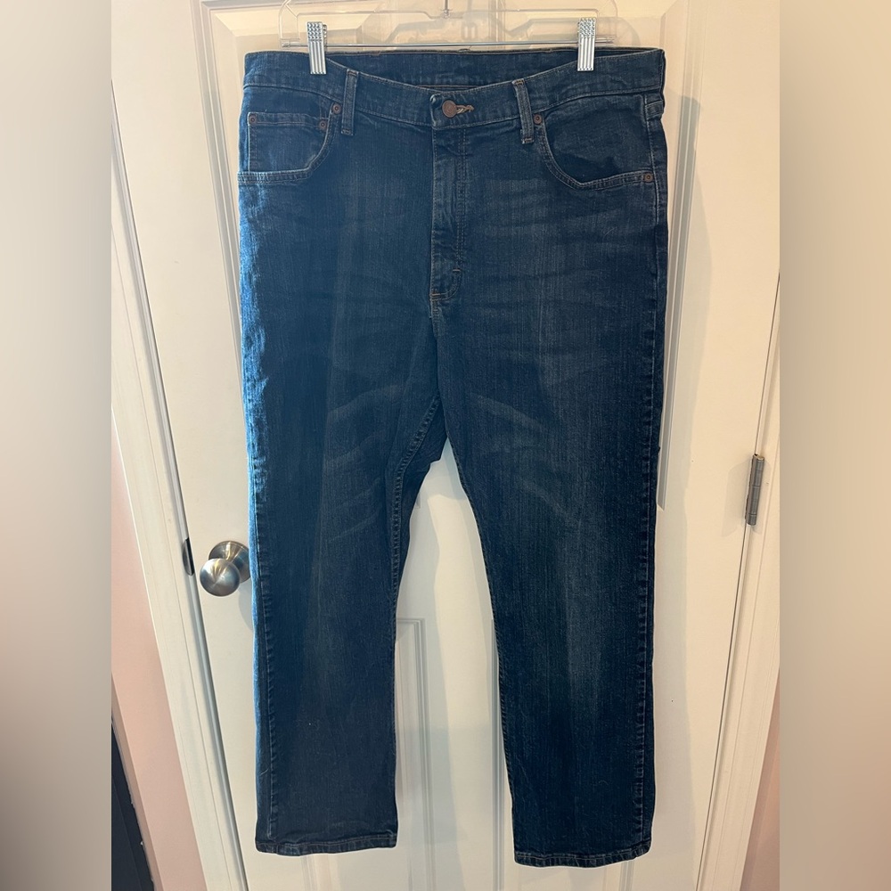 Wrangler Relaxed Fit Men’s Blue Jeans Size 36 x 30